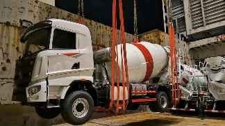 140台！三一装备满舱出海！_吉诚机械设备网