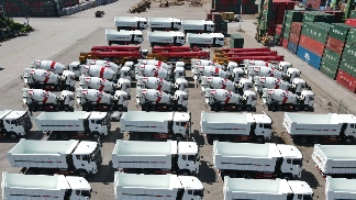 140台！三一装备满舱出海！_吉诚机械设备网