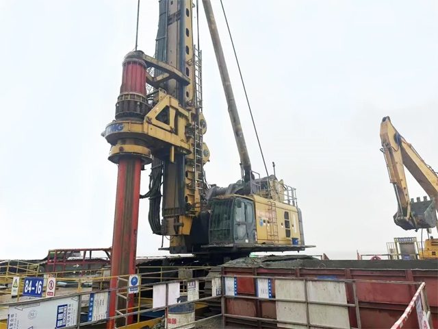 最强超级工程挑战：徐工旋挖钻机攻克杭州湾跨海铁路桩基难题